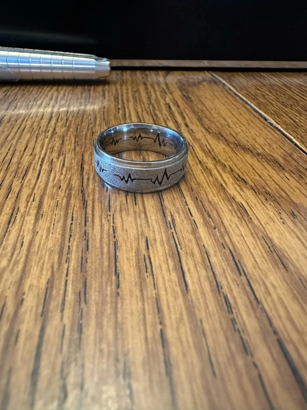 Silver Heartbeat Pattern Stainless Steel Ring - Unbranded